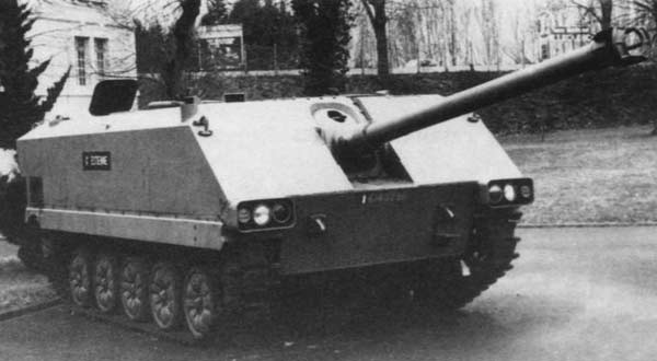 Опытный истребителя танков AMX-10M ACRA (Франция)